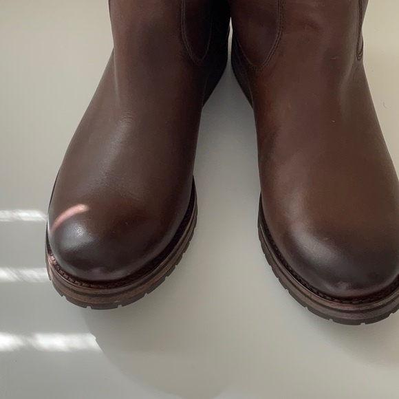 FRYE MELISSA BUTTON LUG TALL PULL ON BOOT in BROWN Sz 7 NWOT Msrp $358 - Picture 6 of 14